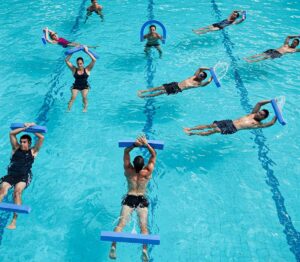 Read more about the article Top Swimming Workouts for Full-Body Fitness